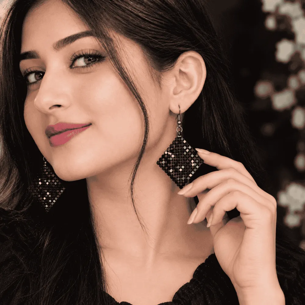 Black Glamour Mesh Dangle Earrings